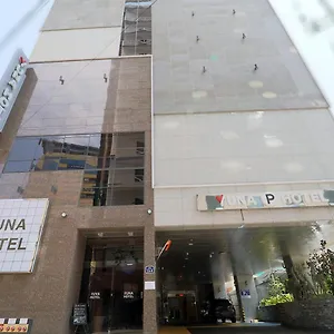 Yuna Business Hotel