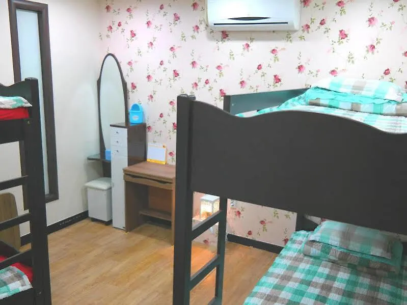 Guest house Love In Busan Guesthouse